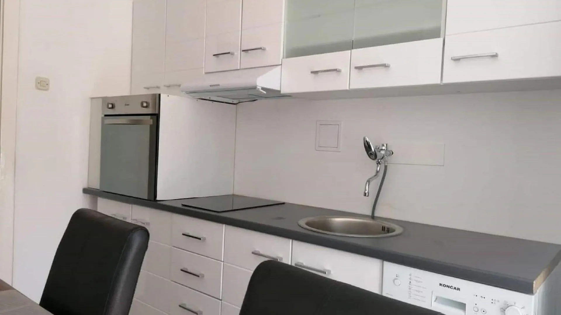 Apartment Ema - One Bedroom Apartment With Balcony Split